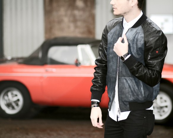 infashionity menswear swiss fashion blog strellson brand leather jacket vintage red car