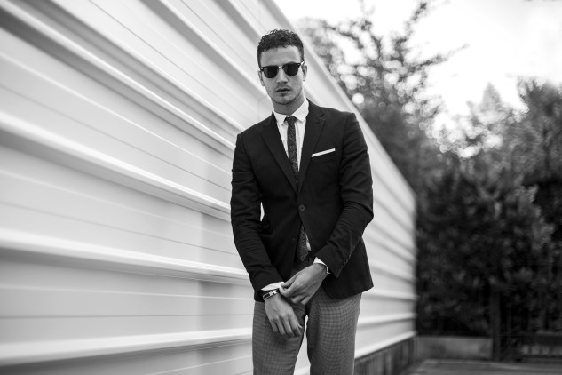 infashionity menswear swiss fashion blog henri balit styling photography young beatles style suit skinny tie men's fashion blog