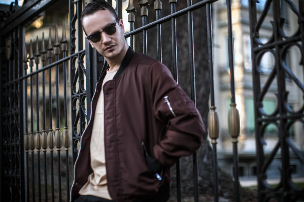 INFASHIONITY FOR H&M HOLIDAY : BURGUNDY&nbsp;BOMBER