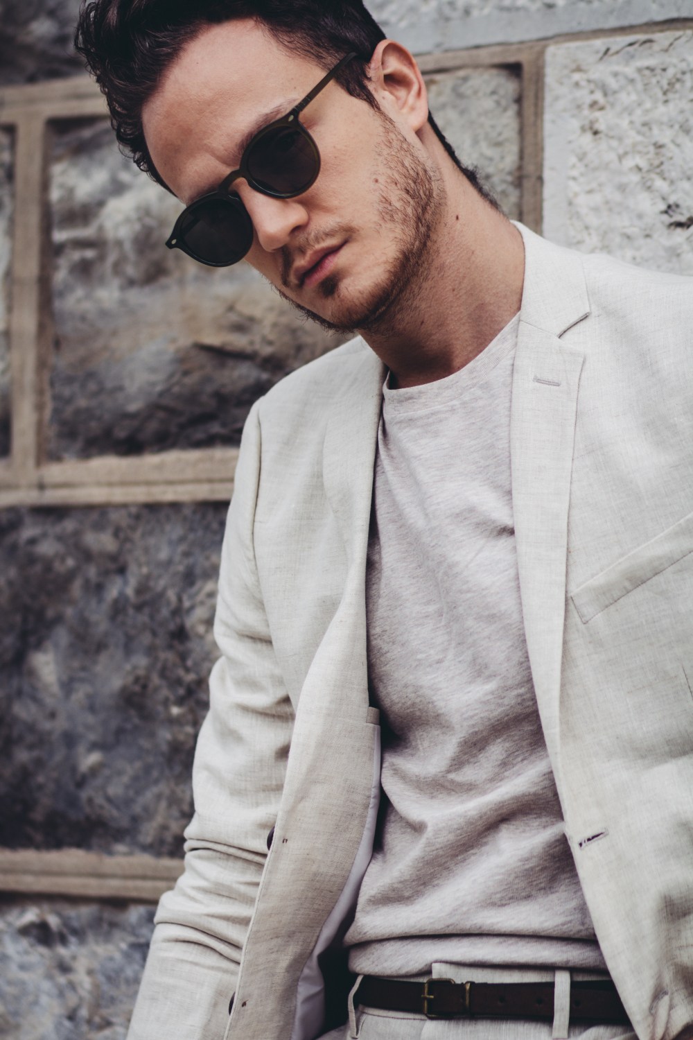 h&m linen suit light beige summer style sunglasses