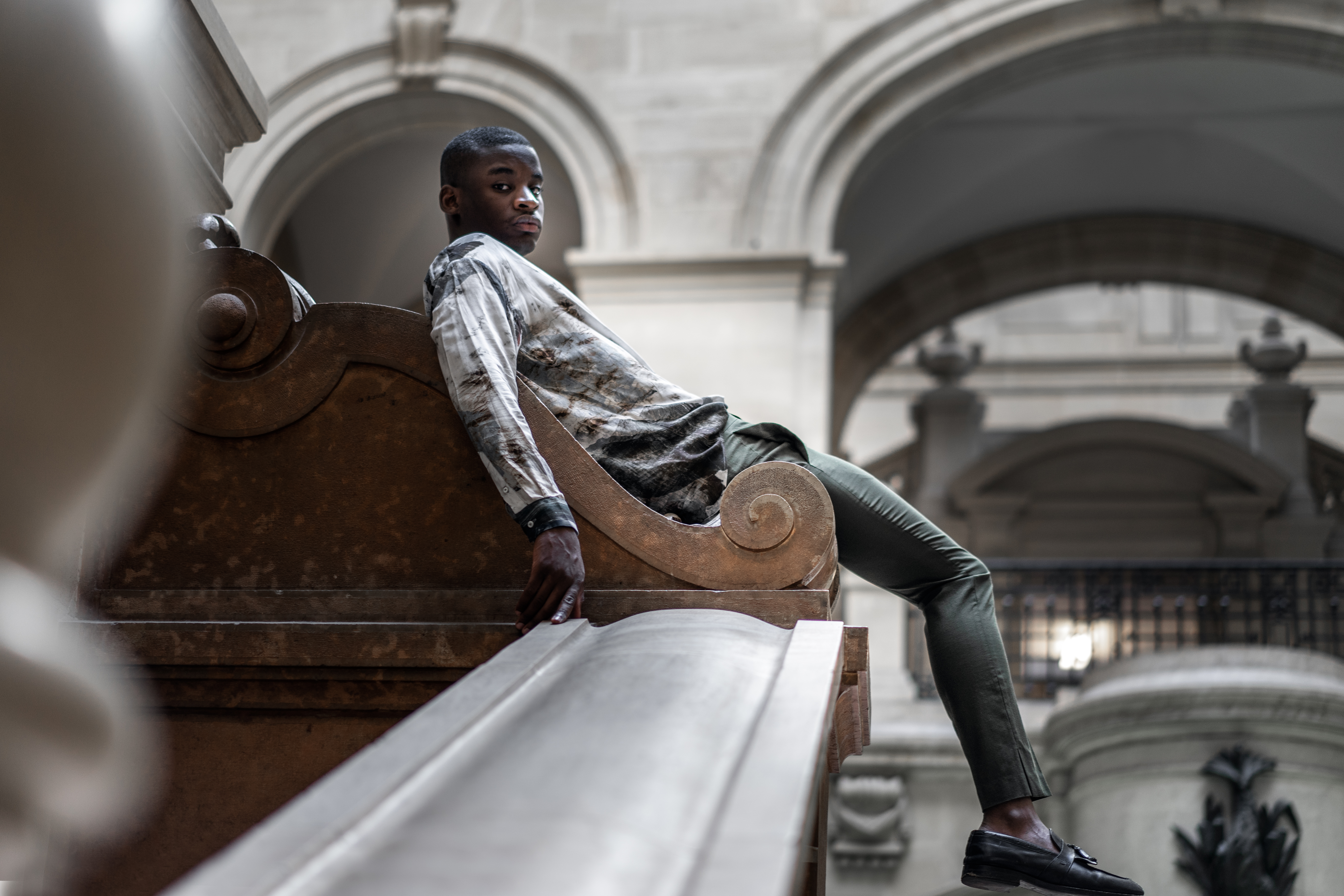 infashionity men's fashion magazie editorial black model zara marble shirt palais rumine