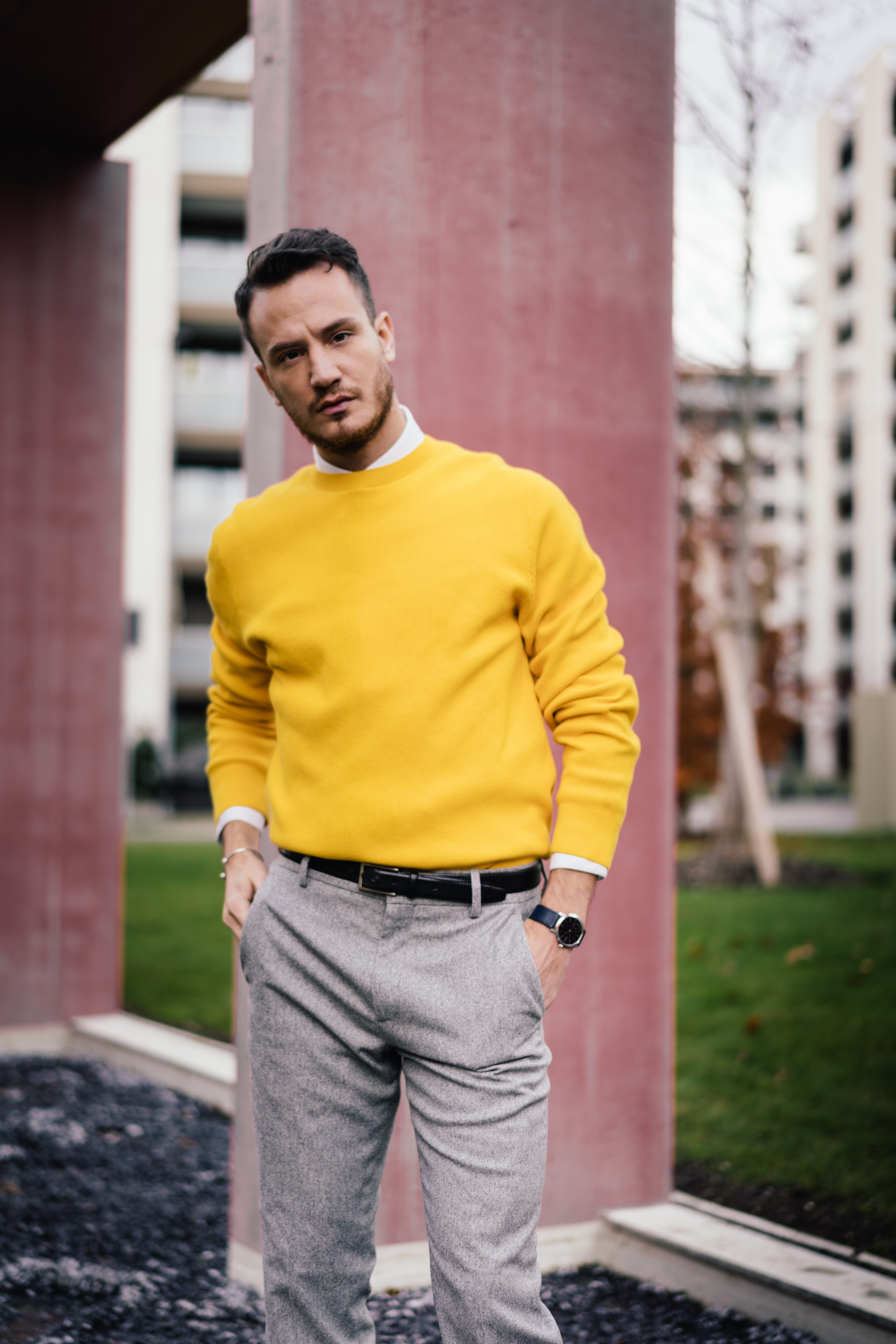 yellow sweater white shirt skinny tie men's fashion blogger cos