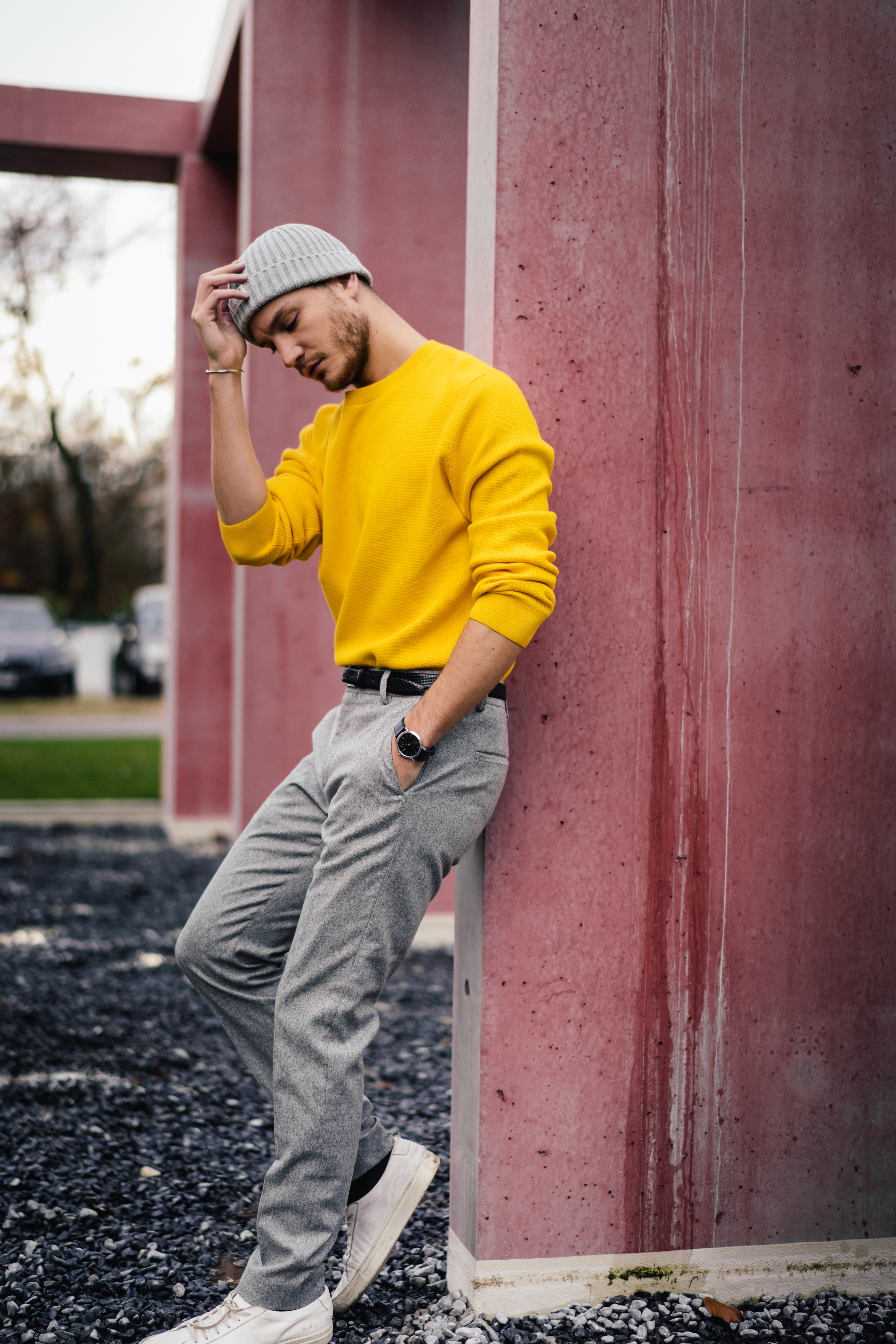 cos yellow cotton sweater light grey beanie men's fashion style swiss blogger infashionity henri balit